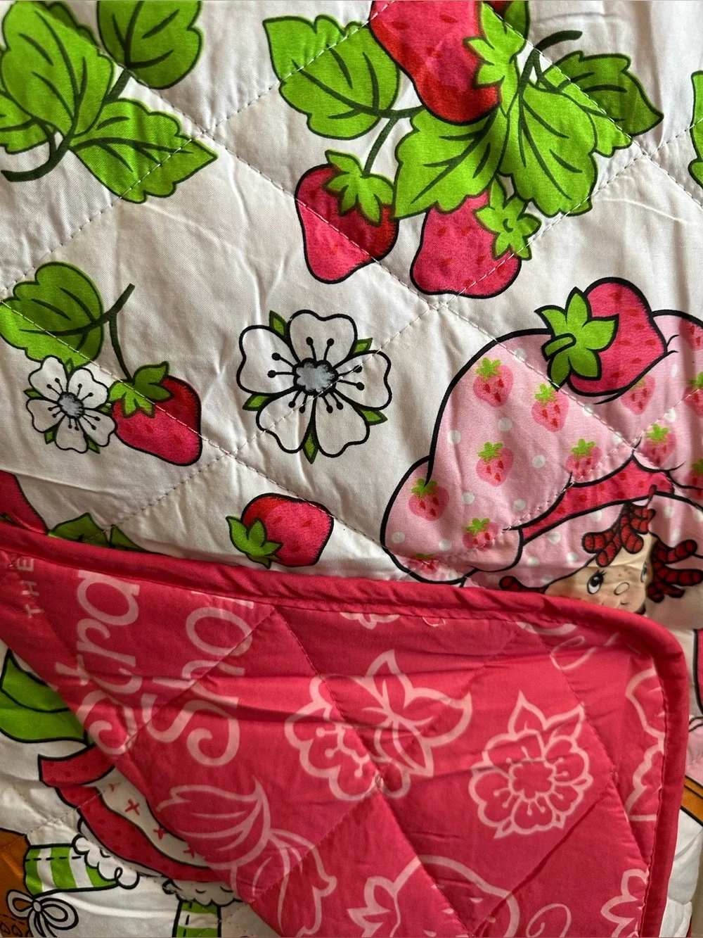 Strawberry Shortcake Quilted Blanket - White & Pink new